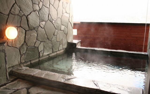 Yufuin Onsen Hotel Poppoan