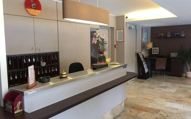 Atalante Hotel