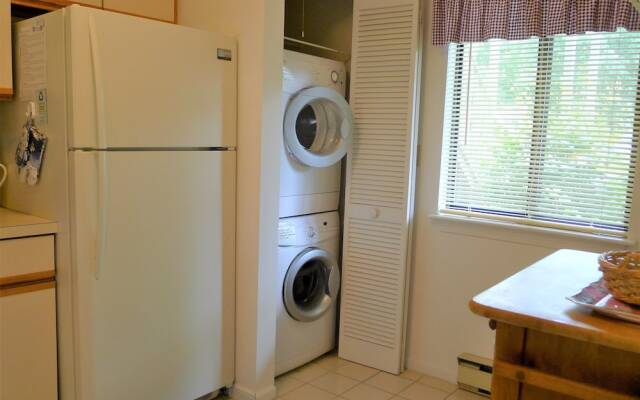 96 Eaton - 2 Bedroom Condo