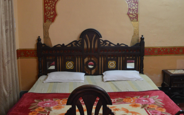 Chandra Niwas Guest House