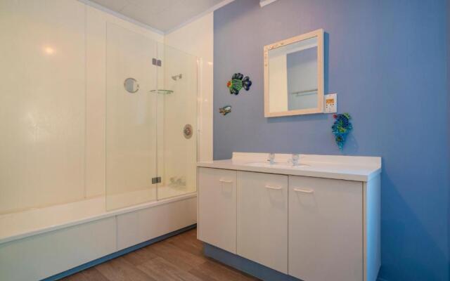 Dubai - Hahei Holiday Home