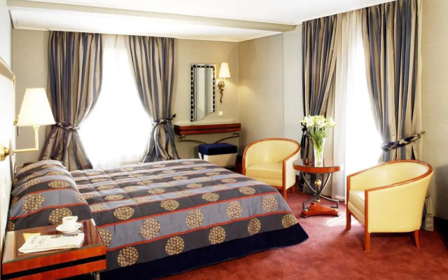 Piraeus Theoxenia Hotel
