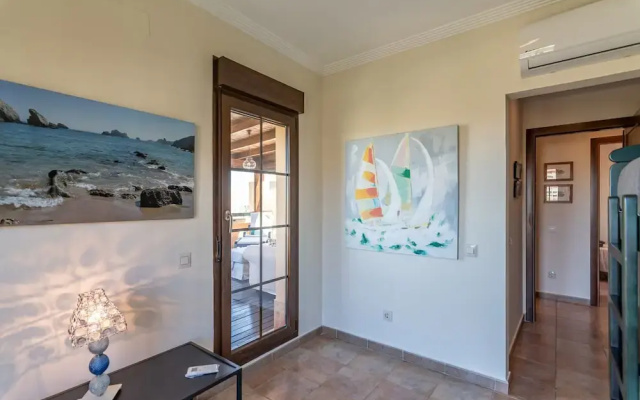 2-bedroom Apartment Near sea