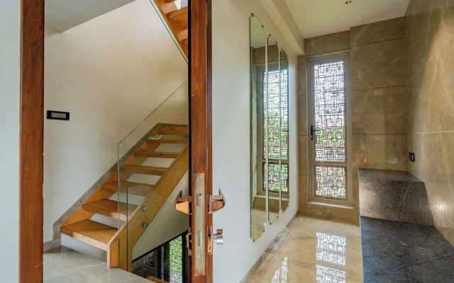 Alaya Stays 3-BHK with Pool near Khandala Hills - Imperial Serenia