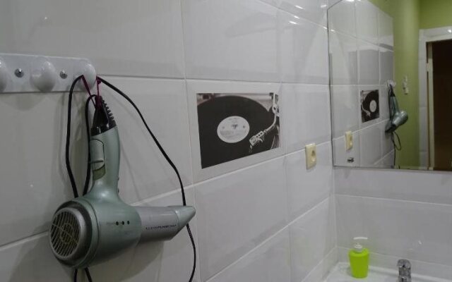 Akteon Lindros Hostel