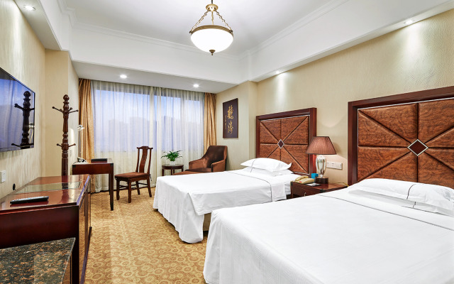 Grand Regency Hotel