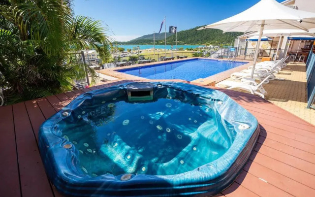 Ocean View 33A Studio Pool Ocean View WIFI