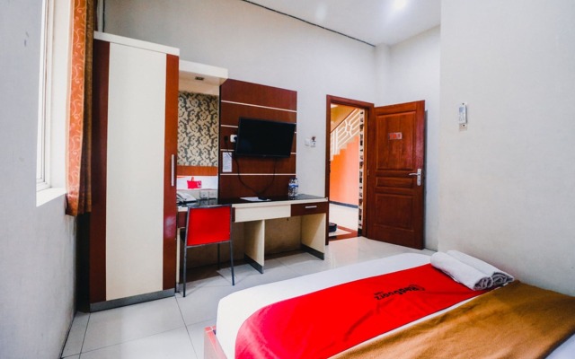 RedDoorz Plus @ Grand City Inn