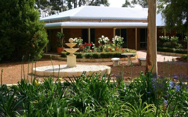 Grandis Cottages