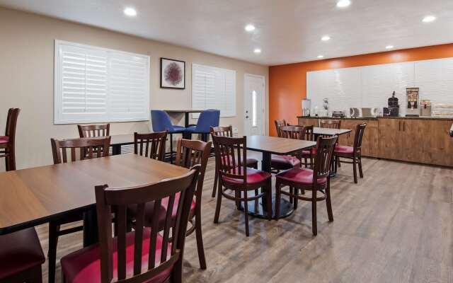 SureStay Plus Hotel by Best Western Hesperia