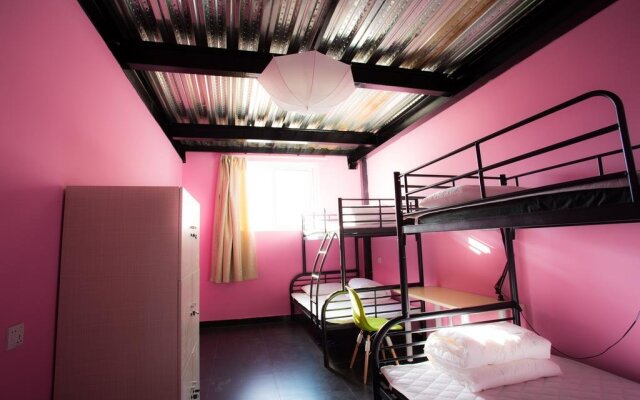 G‘night Youth Hostel