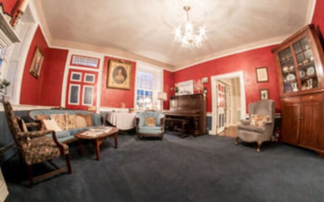 The Historic Fairfield Inn 1757