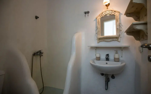 Villa Anemoessa Royal Violet with pool