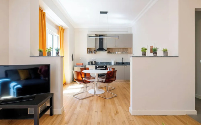 Spark 2-Bedroom Apartment in Athens