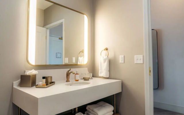 The Olive Ann Hotel, Grand Forks, a Tribute Portfolio Hotel