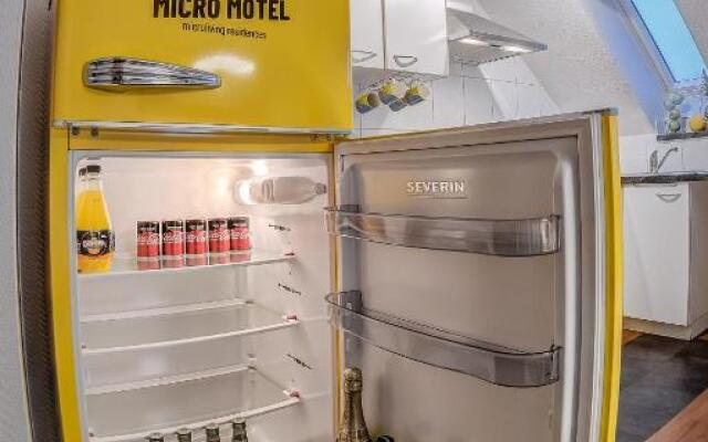 Micro Motel A-25