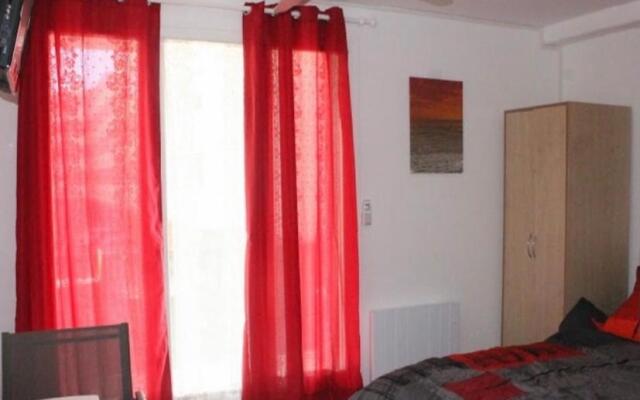 Agréable Studio, belle terrasse, Parking privé, 2 étoiles