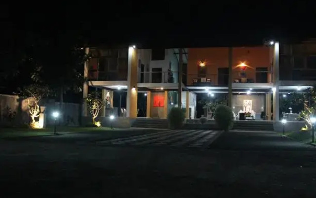 Saffron Fields Hotel