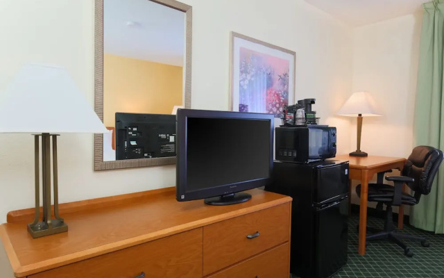 Comfort Inn & Suites - Zanesville (ex. Wingate By Wyndham)