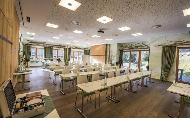 Feuriger Tatzlwurm Berghotel & Spa, BW Signature Collection