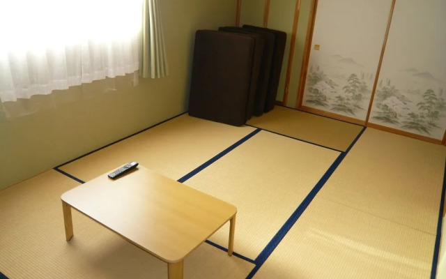 Karuizawa Guest House Dorakuso - Hostel