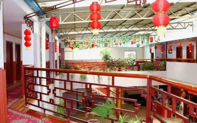 Jundong Hotel (Jianshui Ancient City Chaoyang Building Branch)