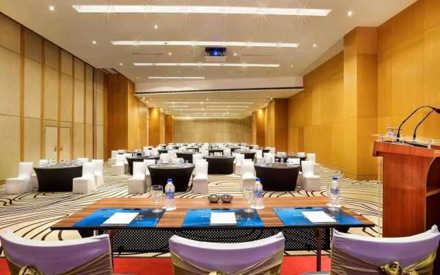 Novotel Kolkata Hotel & Residences Hotel
