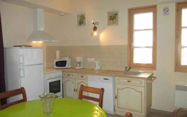 Gîte Dompierre-sur-Besbre, 3 pièces, 4 personnes - FR-1-489-174