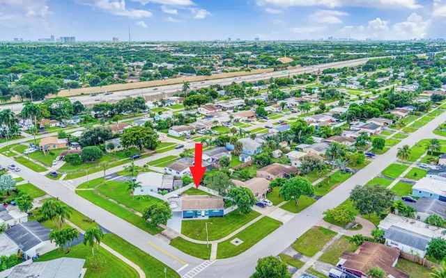 Sunshine Villa w/ Private Pool