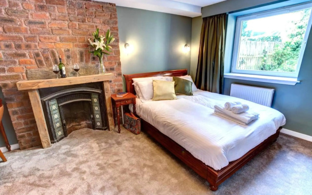 Friars Wynd Hotel
