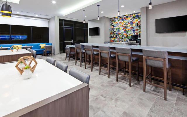 SpringHill Suites by Marriott Escondido Downtown