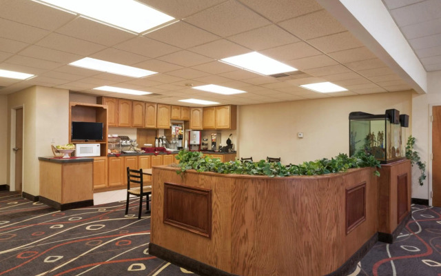 Travelodge by Wyndham Sturgis