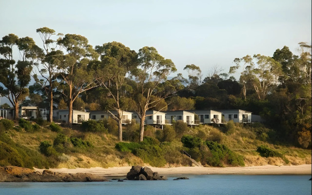 Swansea Beach Chalets