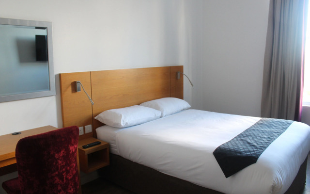 Park Hotel & Apartments