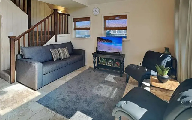 Bj's Beach House
