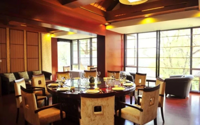 Puer Mei Zi Lake Hotel & Resorts