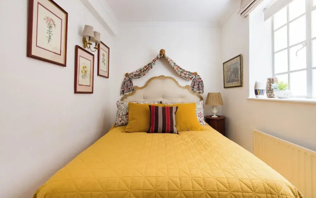 Mayfair W/ac 3-bed-5guests Berkeley Square