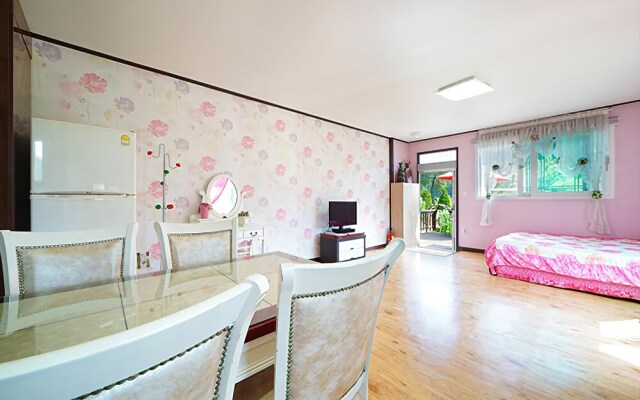 Yangpyeong Dandelion Pension