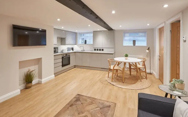 Host Stay Staffordshire Hideaway
