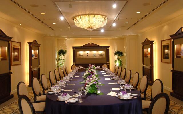 Yokohama Royal Park Hotel