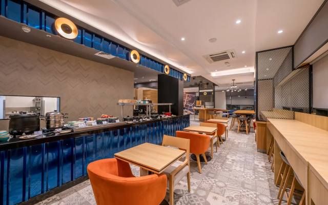Holiday Inn Express Greater Noida Knowledge Park by IHG