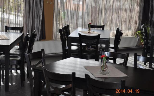 Lázár Pension & Restaurant