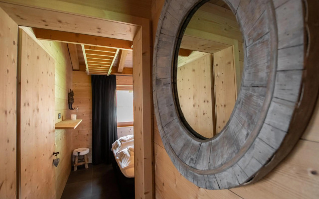 Anna Isabelle Penthouse