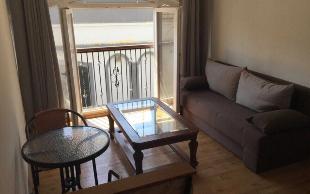 Charming 1-bed Apartment in Larnaca