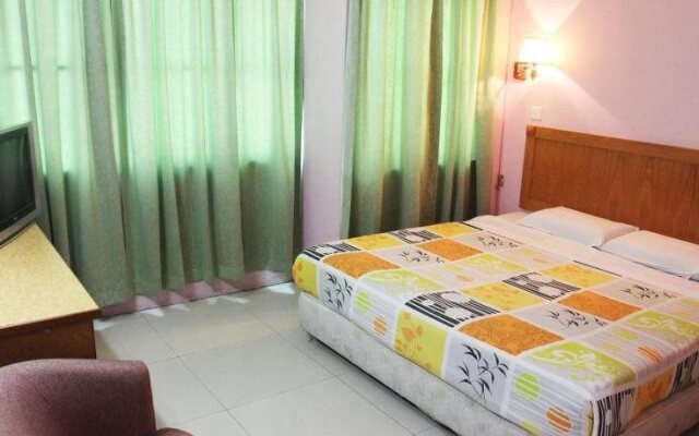 Istana Monaco Hotel
