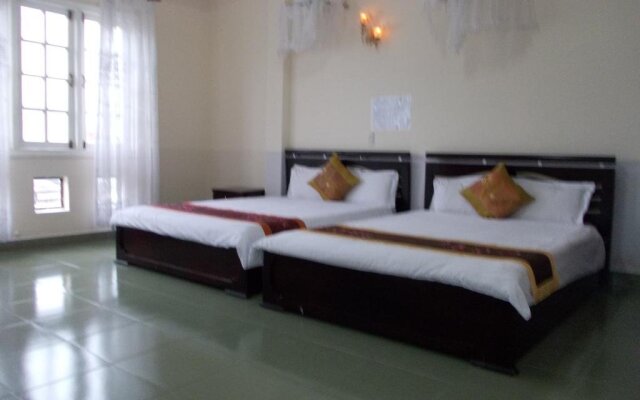 Gold Star Hotel