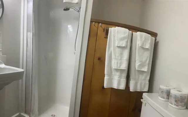 Barefoot Villas Room 5 Eagle