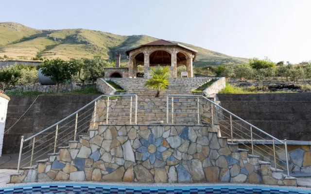 The Lake House 1 in Shkod r