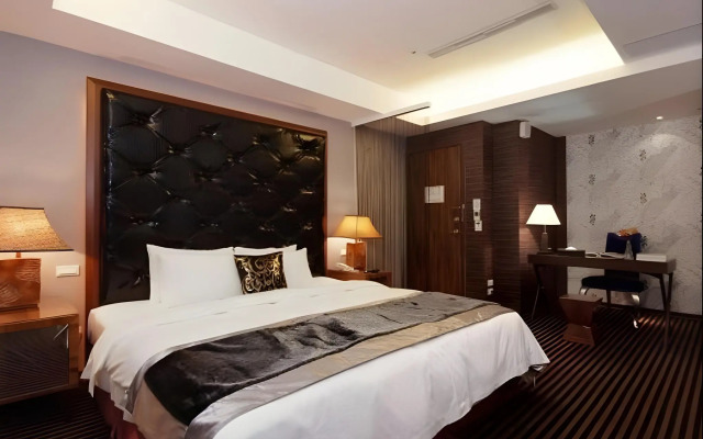 Golden Hotspring Hotel