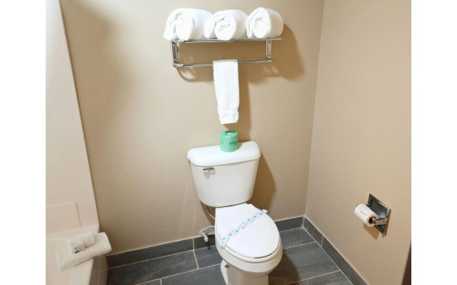 Baymont by Wyndham Marshalltown